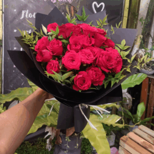 5 Bunch of Beautiful Red Roses